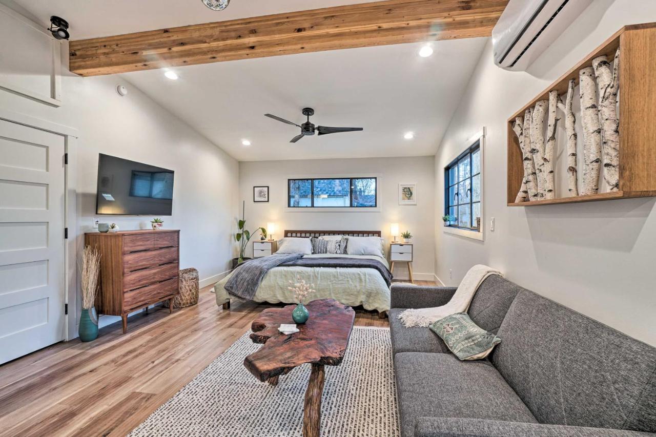 Cozy Flagstaff Studio With Patio - Near Dtwn! المظهر الخارجي الصورة
