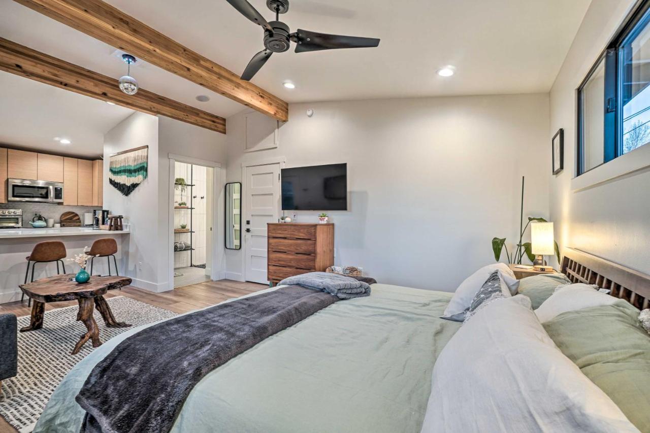 Cozy Flagstaff Studio With Patio - Near Dtwn! المظهر الخارجي الصورة